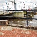 De voetgangersleuning gaat er aan De voetgangersleuning gaat er aan