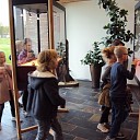De Uitleg werkt over de boerderij. De Uitleg werkt over de boerderij.