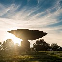 Zonsondergang bij zwevende steen Zonsondergang bij zwevende steen