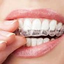 Tandprothese gevonden door wandelaar Tandprothese gevonden door wandelaar
