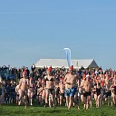 Nieuwjaarsduik 2016 ALS Dalfsen duikt, met een geweldige opkomst aan de Vecht Nieuwjaarsduik 2016 ALS Dalfsen duikt, met een geweldige opkomst aan de Vecht