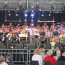 Zeer veel publiek in de grote feesttent te Lemelerveld Zeer veel publiek in de grote feesttent te Lemelerveld