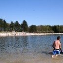 Controle op waterkwaliteit zwemplassen van start
