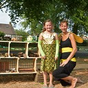 Kinderen De Bonte Stegge werken aan een groen schoolplein
