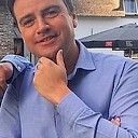 Azmani: Haagse politici soms ‘een beetje dom’ Azmani: Haagse politici soms ‘een beetje dom’