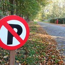 “Niet Parkeerbordjes” geplaatst “Niet Parkeerbordjes” geplaatst