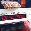 De aftelklok is weer van stal gehaald. De aftelklok is weer van stal gehaald.