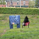 Iemand zonder broek zien lopen?