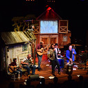 Oorverdovend applaus voor Rockmusical “Old man on the frontporch”