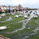Eb in Barfleur in Normandië Eb in Barfleur in Normandië