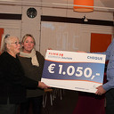 PLINQ-Loopfestijn schenkt Hospice Dalfsen ruim Є1000