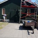 Jongeren Vilsteren druk aan het schilderen Jongeren Vilsteren druk aan het schilderen