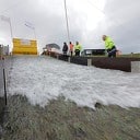 Waterschap stelt Vechtdijken met golven op de proef Waterschap stelt Vechtdijken met golven op de proef