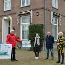 Wandelvereniging Greenshoes schenkt 2500 euro aan Het Hospice Dalfsen Wandelvereniging Greenshoes schenkt 2500 euro aan Het Hospice Dalfsen