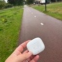 Gevonden AirPod / oortjes case Gevonden AirPod / oortjes case