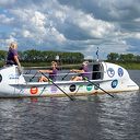Grannies on Waves roeien met burgemeester op Vecht