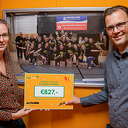 Overhandiging cheque aan SV Dalfsen handbal