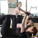 Rugpijn na de vakantie? Kom weer in beweging met Reformer Pilates