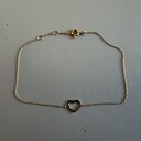 Gevonden: goudkleurige armband met hart Gevonden: goudkleurige armband met hart